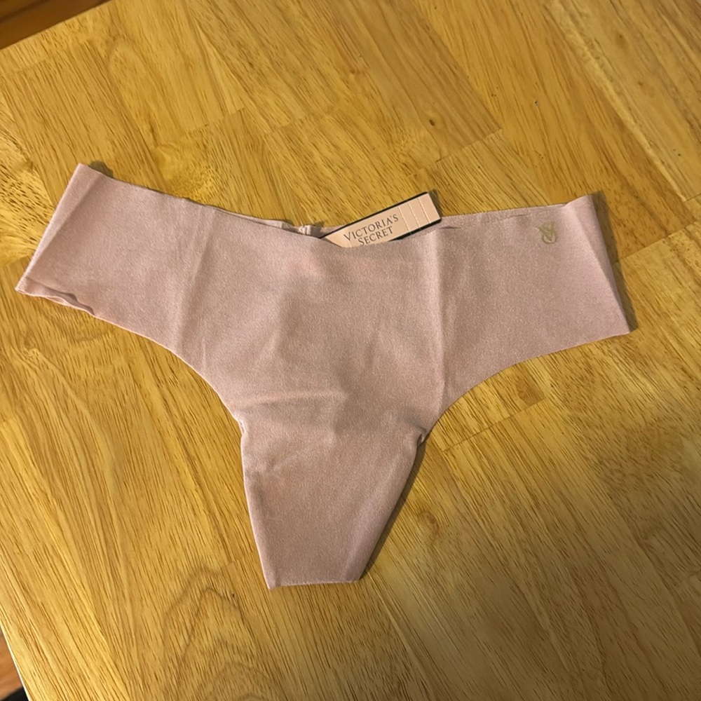 Victoria Secret No show Thong pantie size medium nude/ flesh tone color NWT